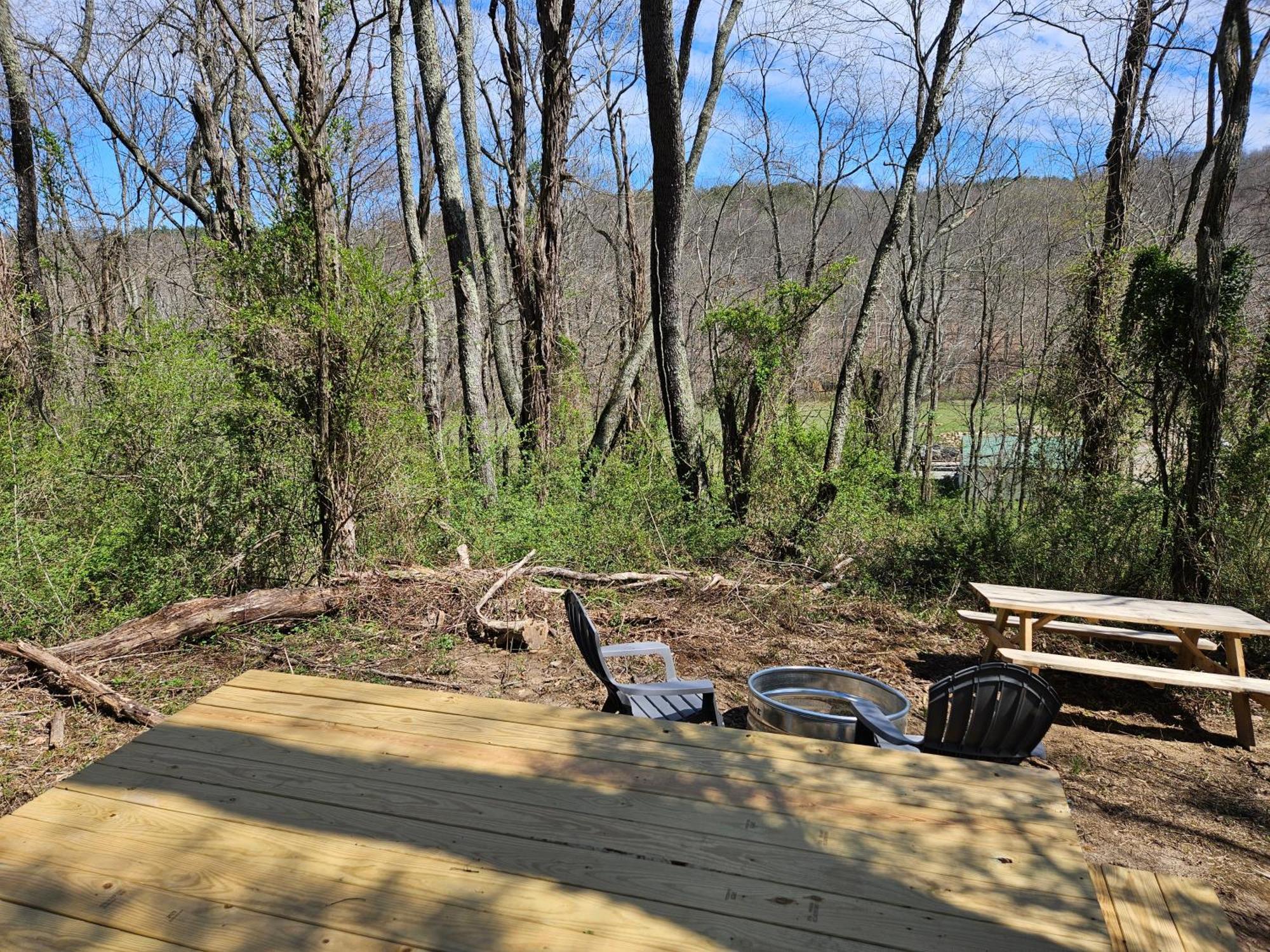 Cardinal Cove Campsite At Hocking Vacations - Tent Not Included Logan Eksteriør billede