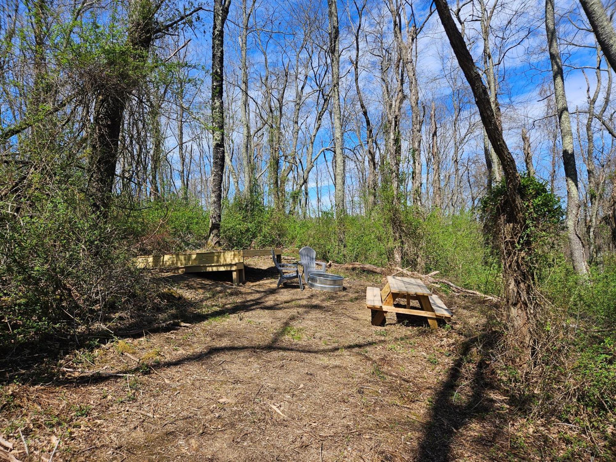 Cardinal Cove Campsite At Hocking Vacations - Tent Not Included Logan Eksteriør billede